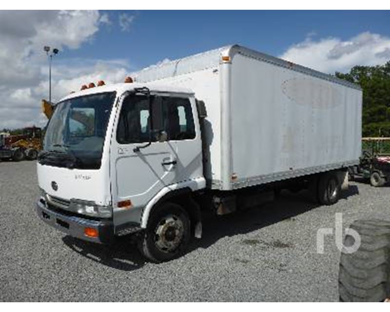 Truck nissan ud 2300 for sale #4
