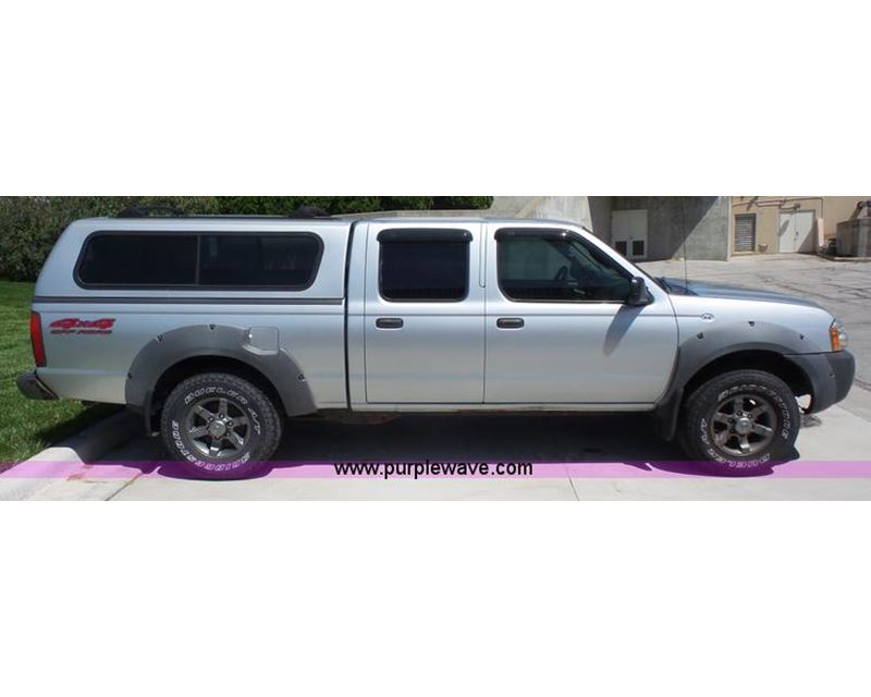 2002 Nissan frontier crew cab truck #3