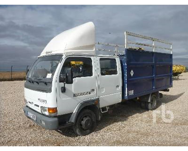 Nissan cabstar bed size