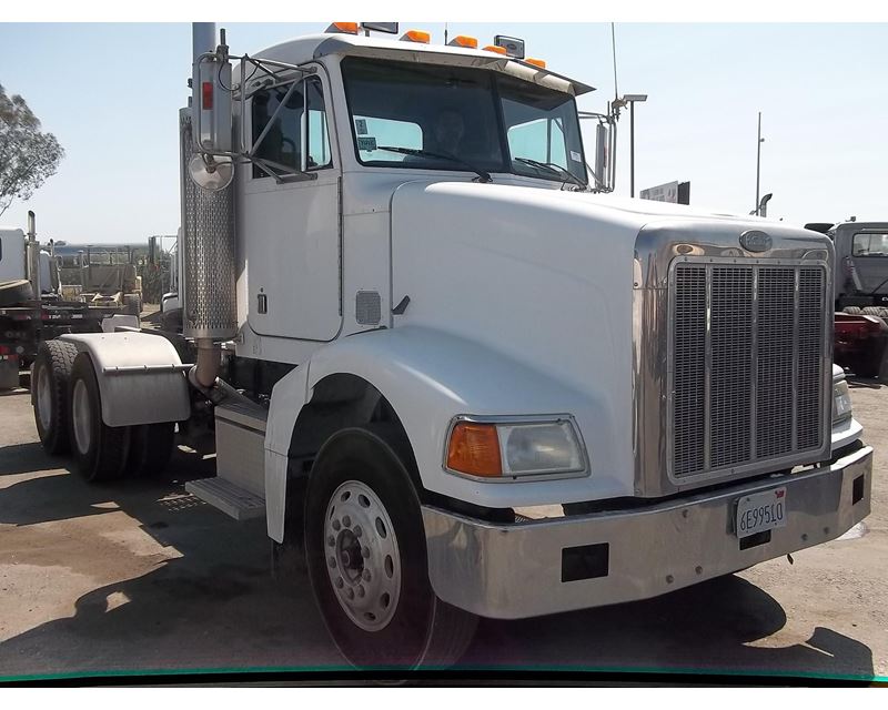 2000 Peterbilt 385 Day Cab Truck For Sale - Fresno, CA ...