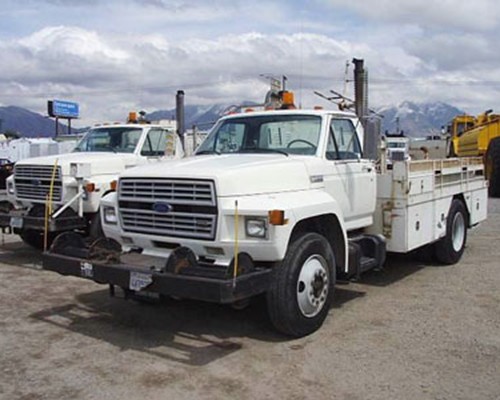 Ford f700 truck specifications