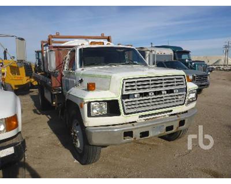Ford f800 flatbed truck #1