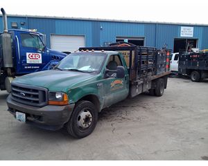 Ford f550 flatbed truck