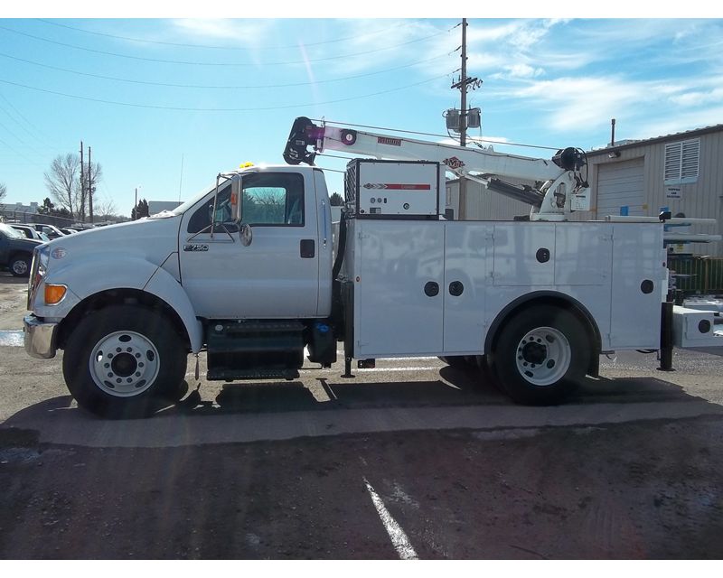 Ford service trucks with crane #5