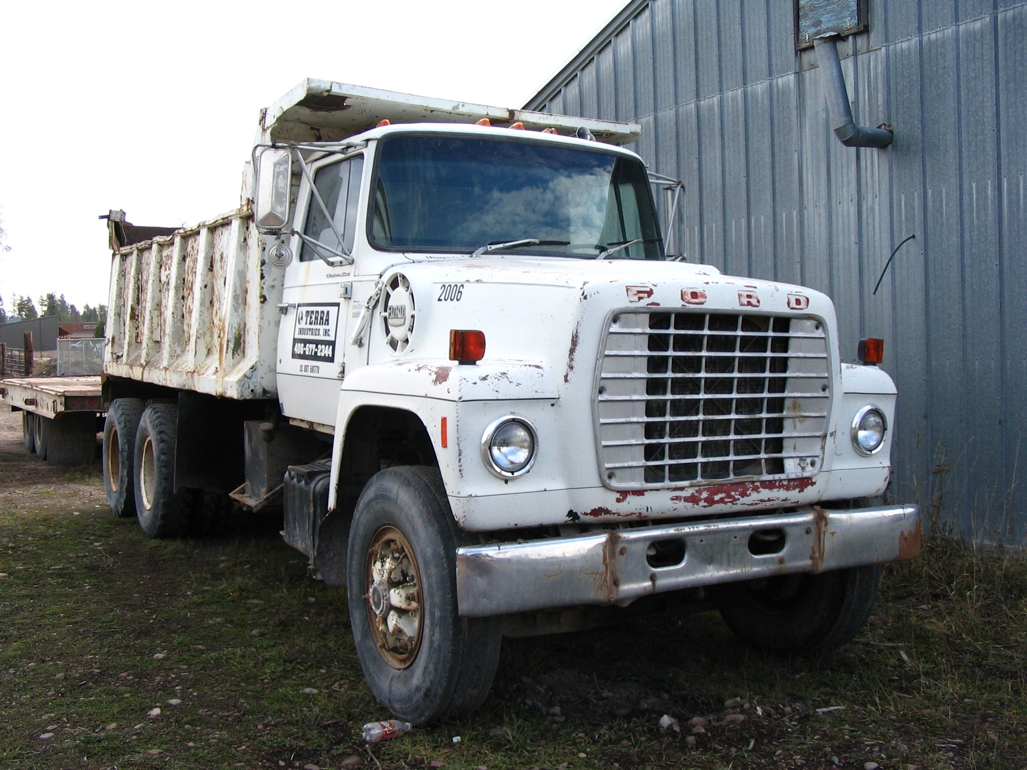 Ford 8000 dump truck specs #7