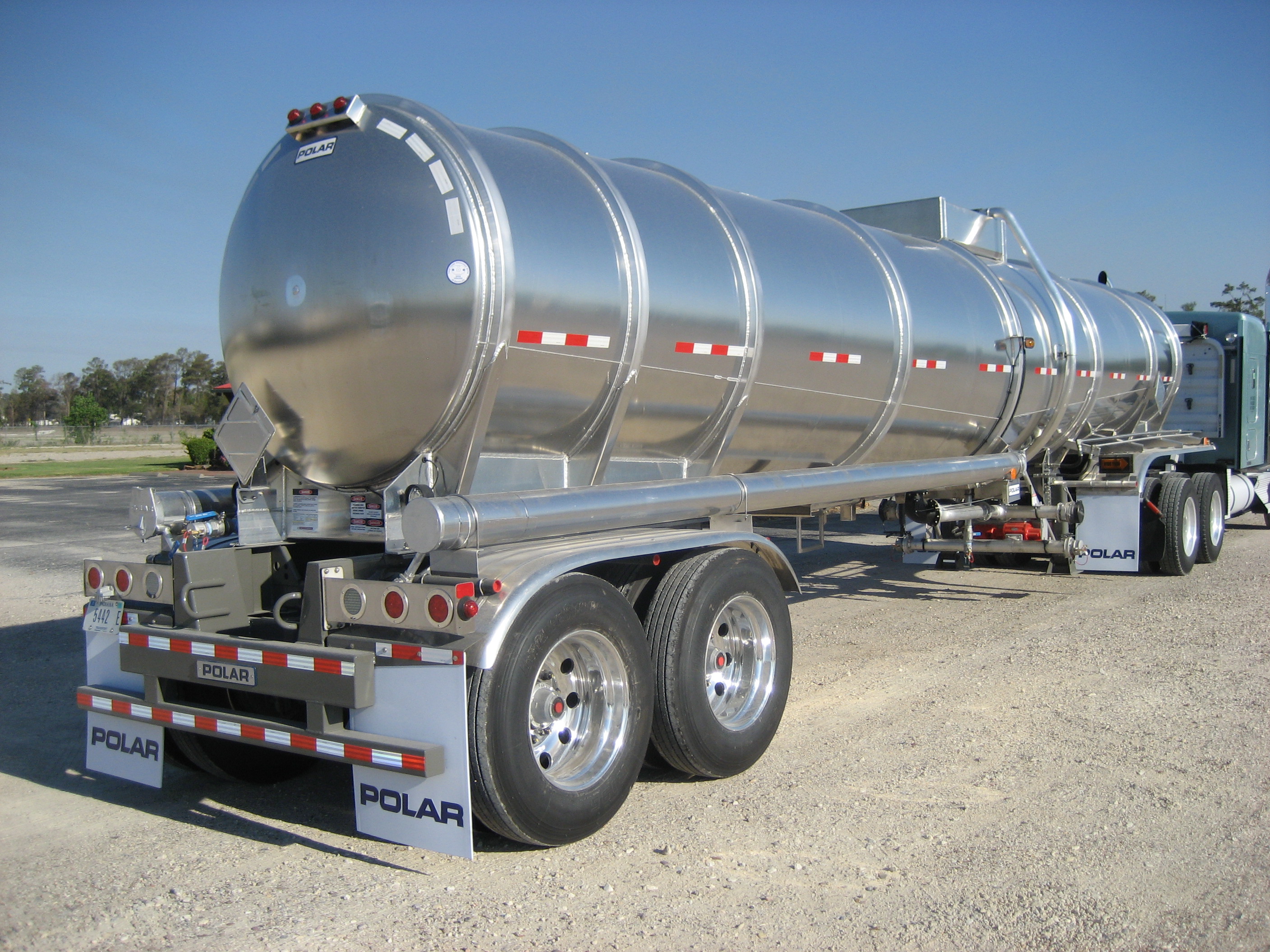 2015 Polar 8400 gal Alum Double Conical Crude Oil Tank Trailer For Sale ...