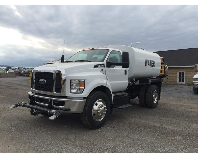 Watering tanks for ford trucks #8