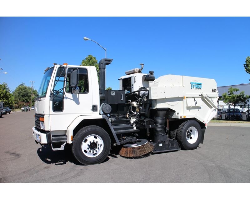 1997 Ford CF8000 Sweeper Truck For Sale - Sacramento, CA ...