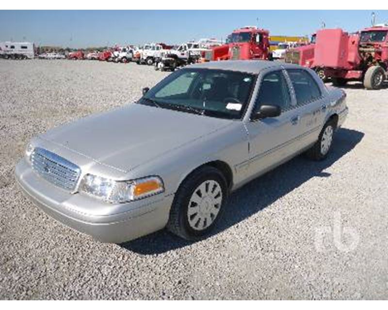 2008 Ford crown victoria curb weight