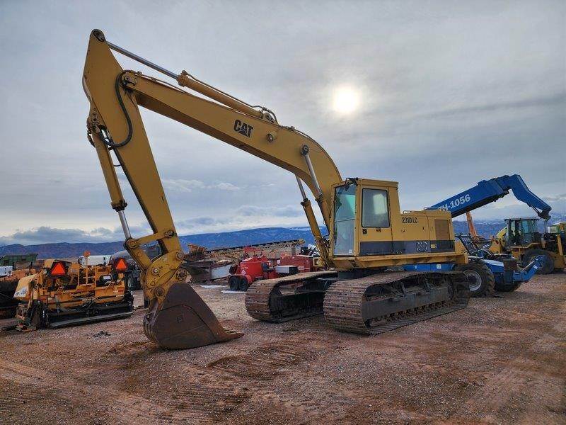 1990 Caterpillar Excavator