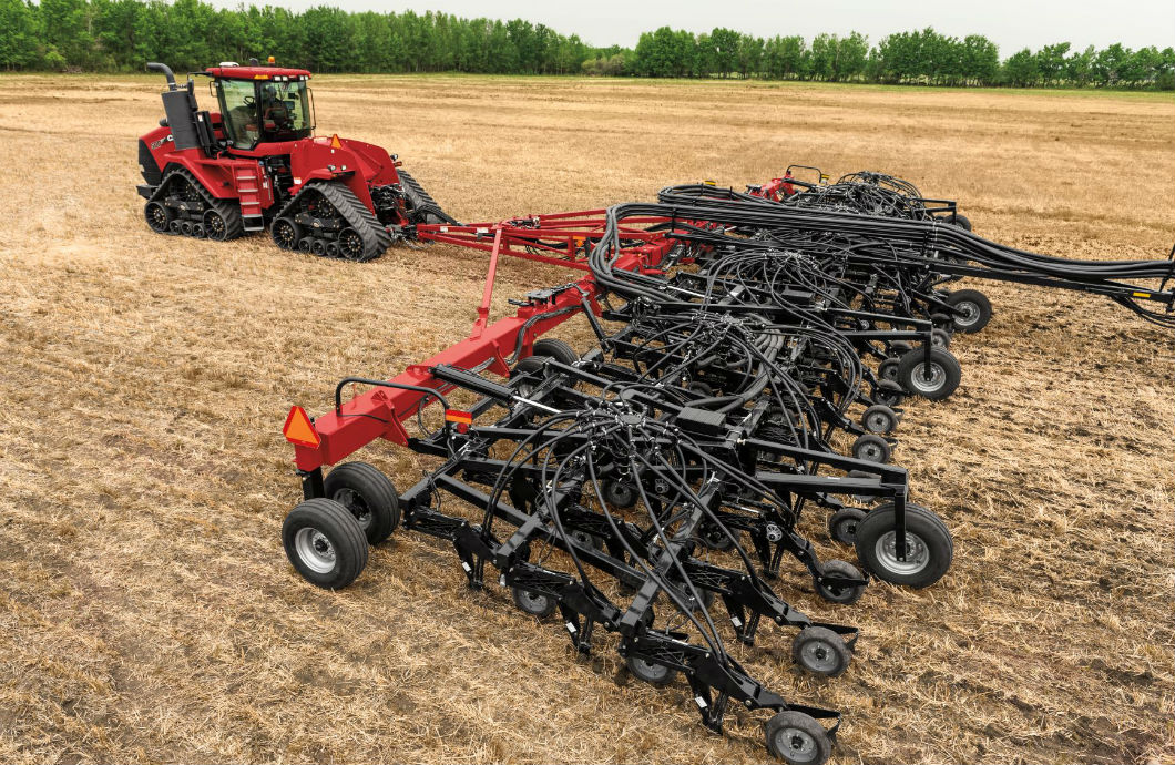 New for 2020, the Flex Hoe™ 900 air drill from Case IH is agronomically designed to help producers efficiently seed small grains, no matter the ground conditions.