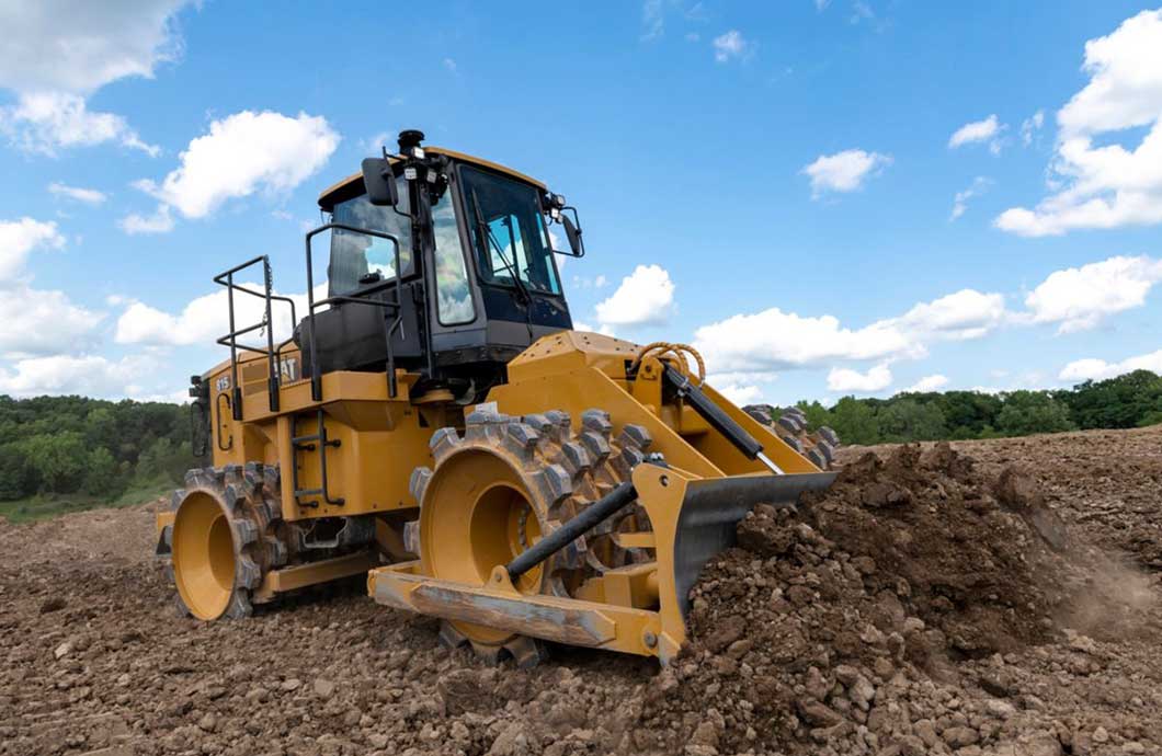 Cat 815 Soil Compactor