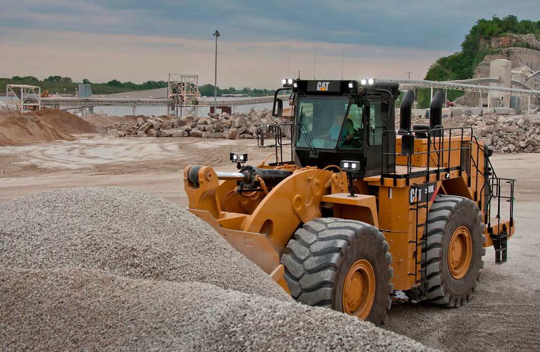 Cat 990K Aggregate Handler