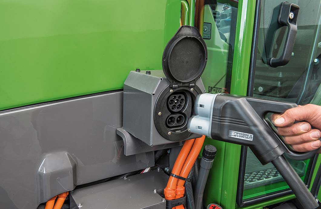 Fendt e100 Vario Compact Electric Tractor