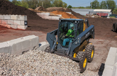 John Deere return to dig 