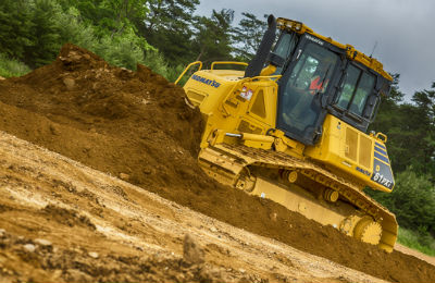 Komatsu Dozing Control Logic in action