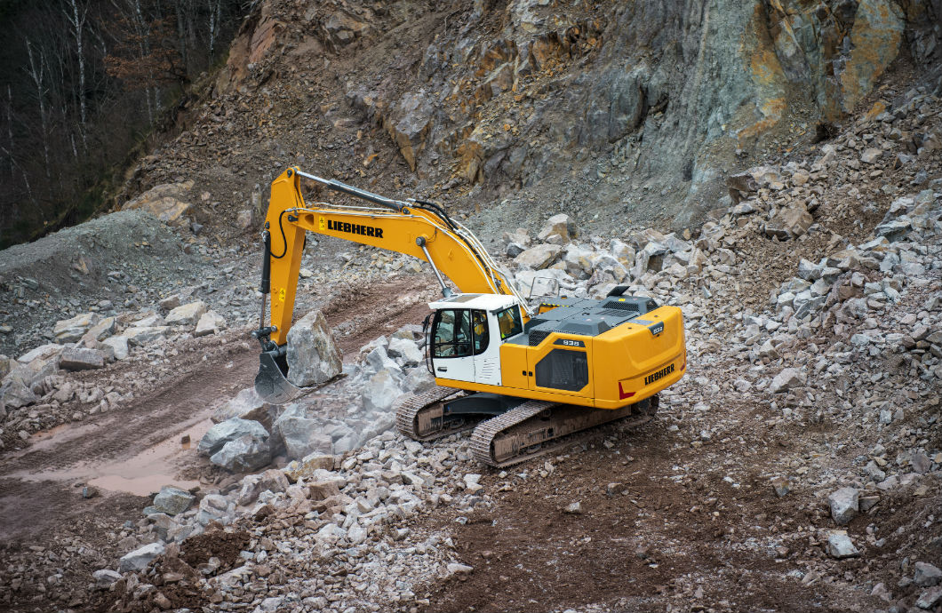 Liebherr R938 crawler excavator