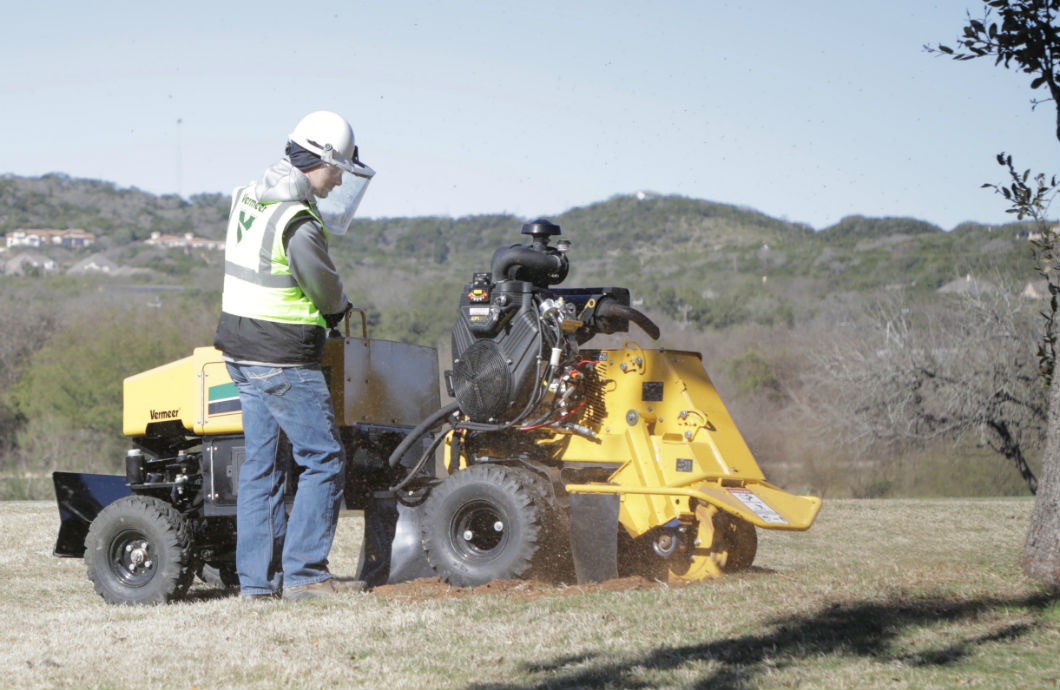 Vermeer SC382 stump cutter